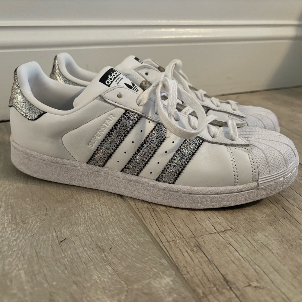 Adidas superstar size 9 metallic stripe